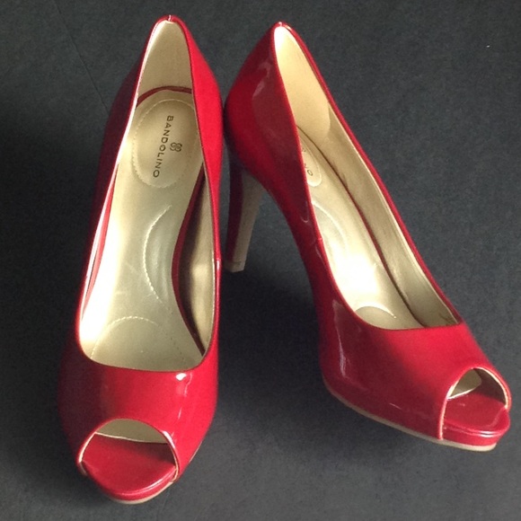 ⭕️ Bandolina - Glossy Red 'Rainaa' Open Toe Pumps - Picture 4 of 8